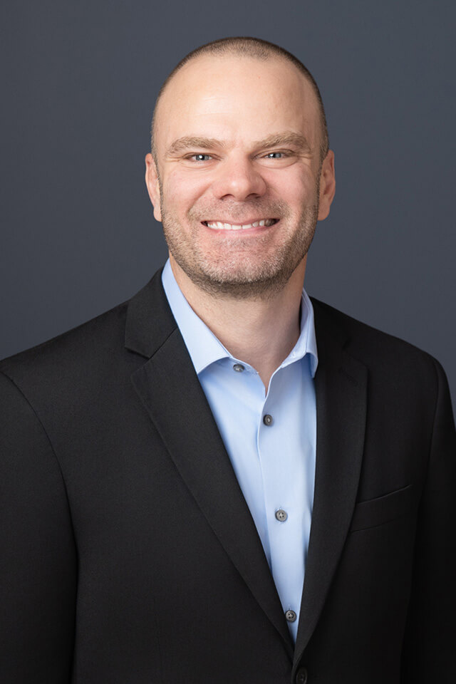 astrong-cpa-headshots-kim