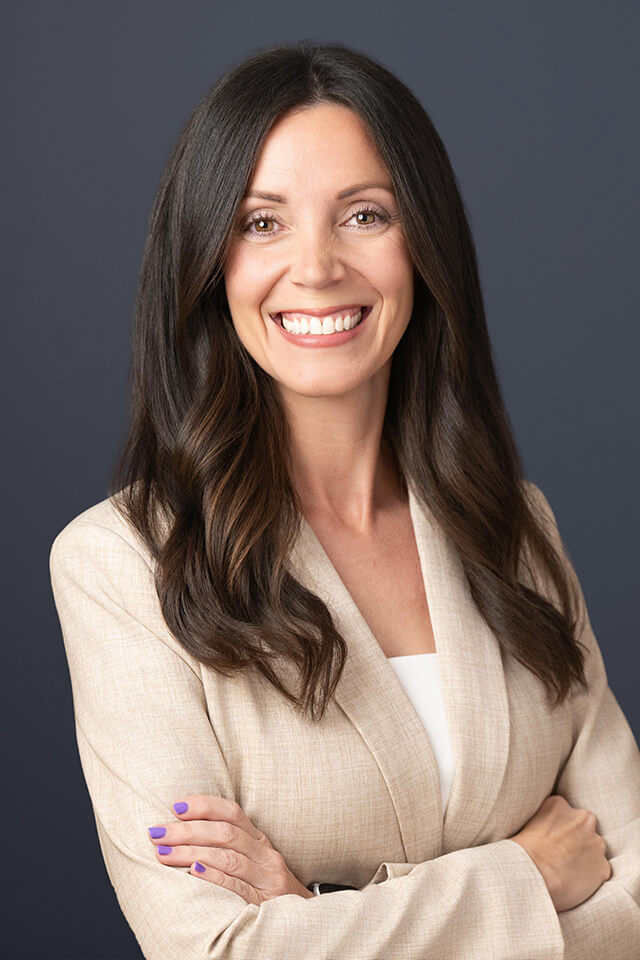 astrong-cpa-headshots-jennifer