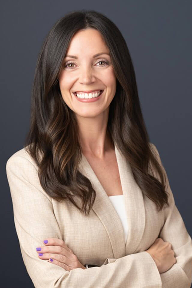 astrong-cpa-headshots-jennifer
