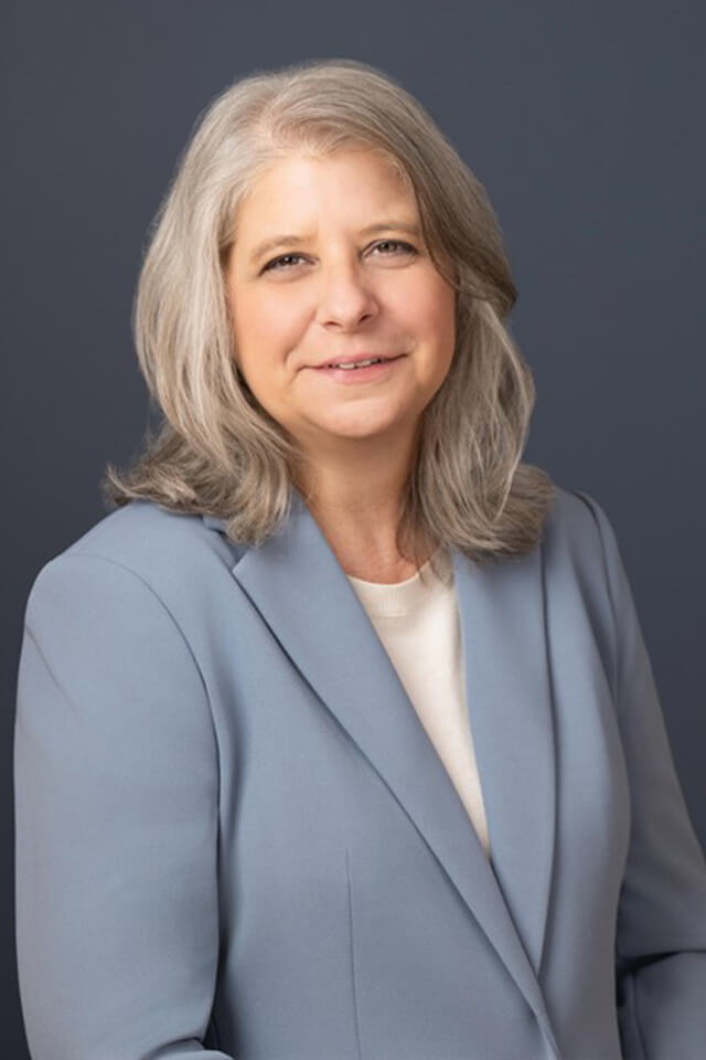 astrongcpa-valinda-mcabee astrong-cpa-headshots-jennifer